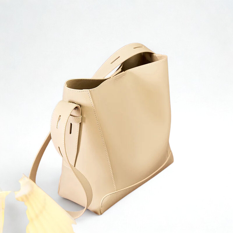 Bolsa Versa de Couro Legítimo