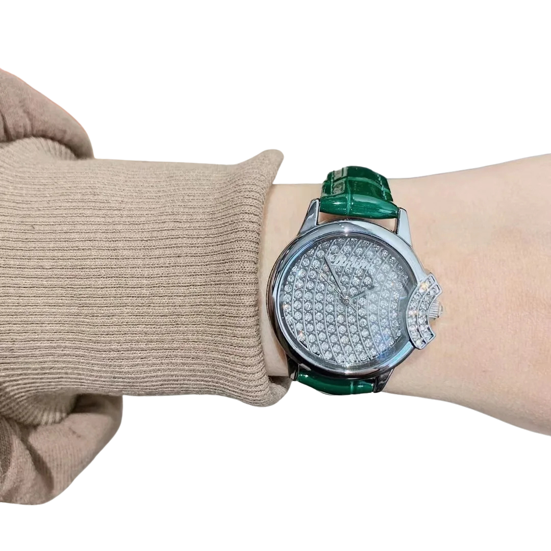 Relógio Feminino de Couro Com Brilhantes