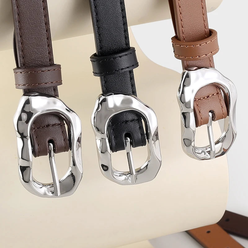 Cinto Feminino de Couro Com Fivela Esculpida