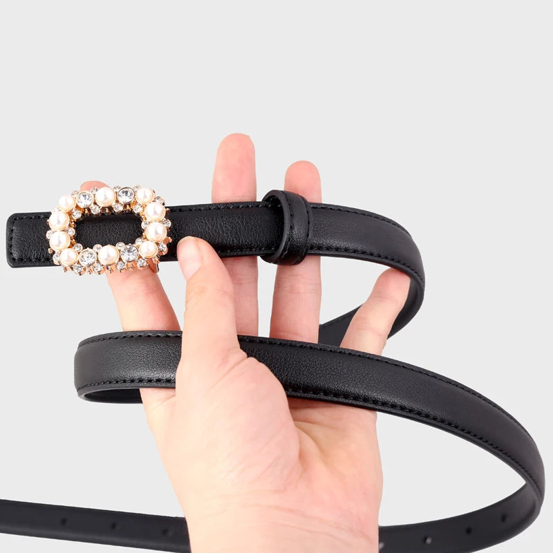 Cinto de Couro Com Fivela de Pérolas