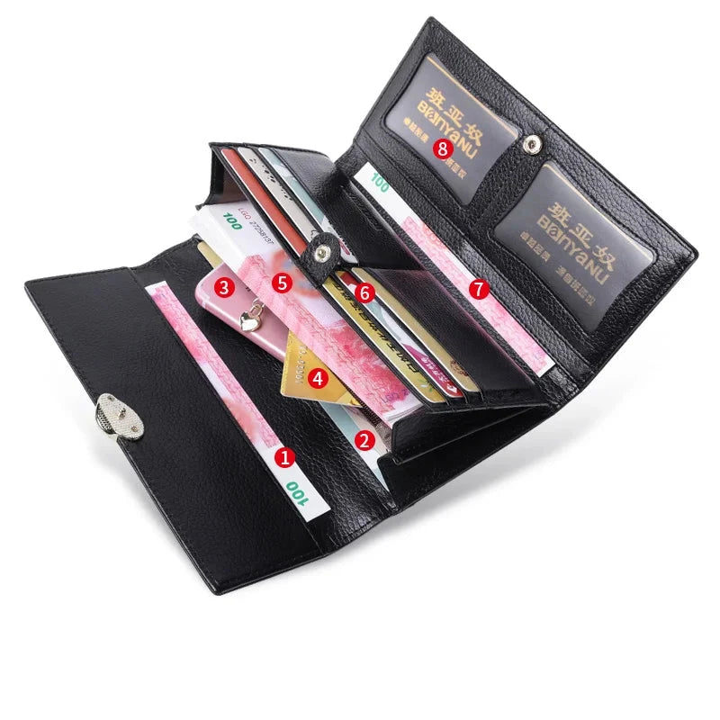 Carteira Elegante de Couro com Detalhe de Folha