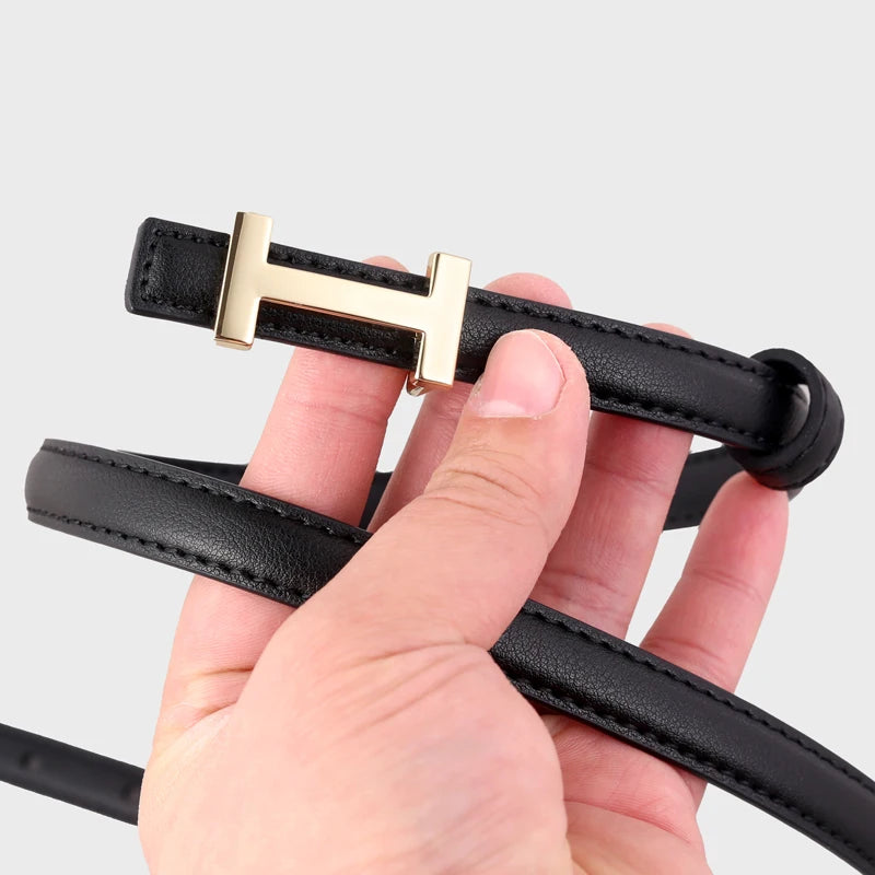 Cinto Feminino de Couro com Fivela Minimalista H