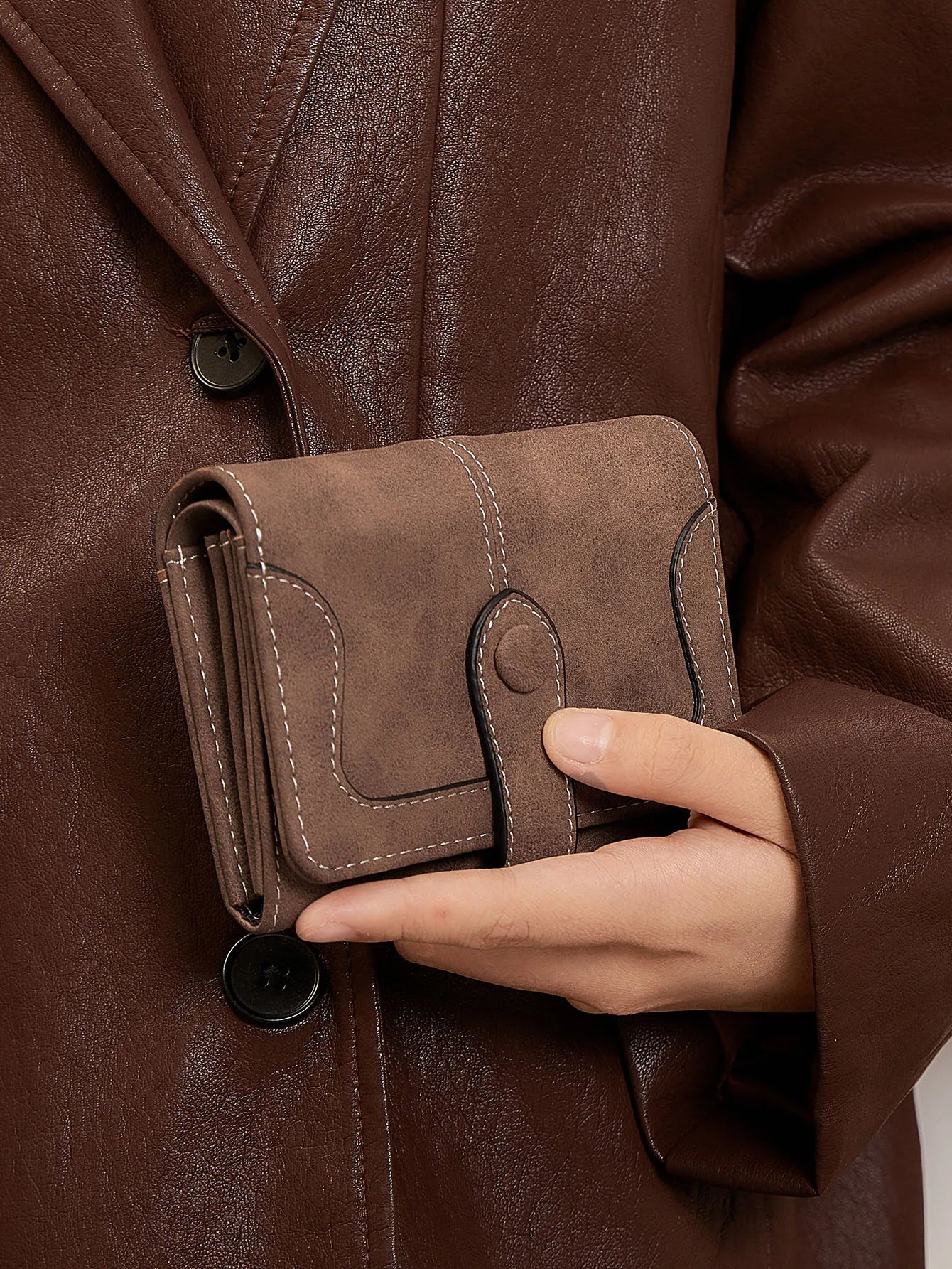 Carteira de Couro Compacta Belle