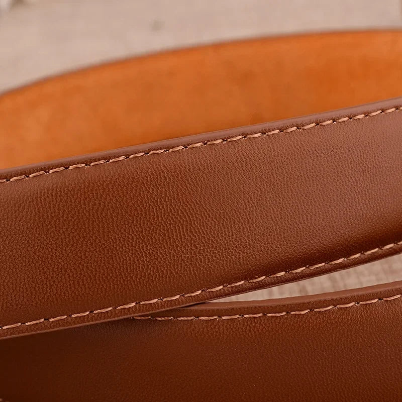 Cinto de Couro Feminino com Fivela Quadrada