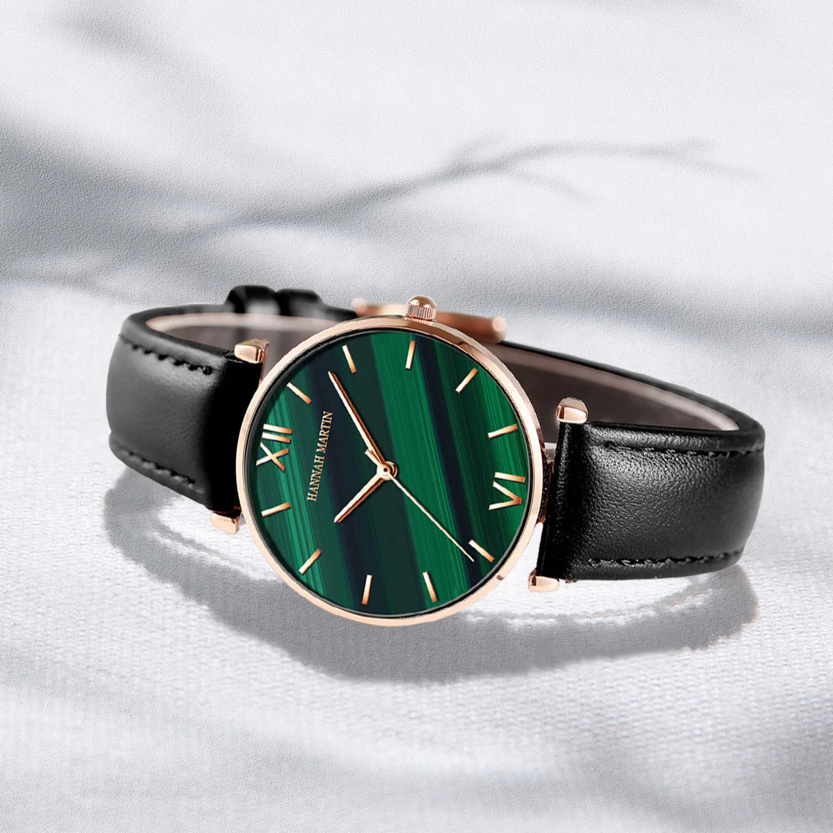 Relógio de Couro Com Mostrador de Pedra Pavão