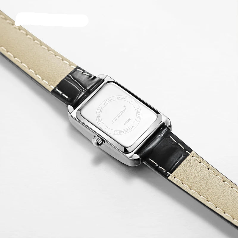 Relógio de Couro Retangular