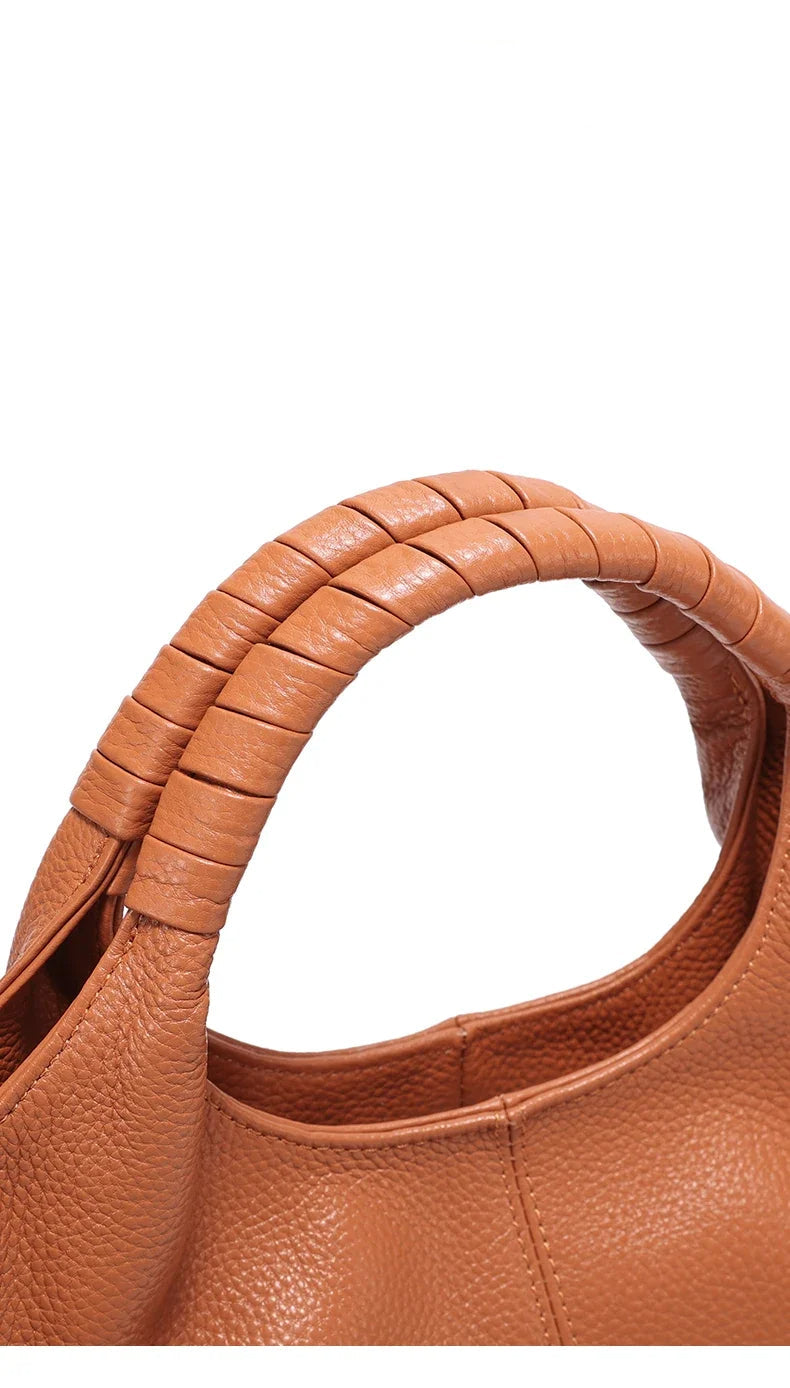 Bolsa Hobo Lucca em Couro Legítimo