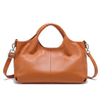 Bolsa Hobo Lucca em Couro Legítimo