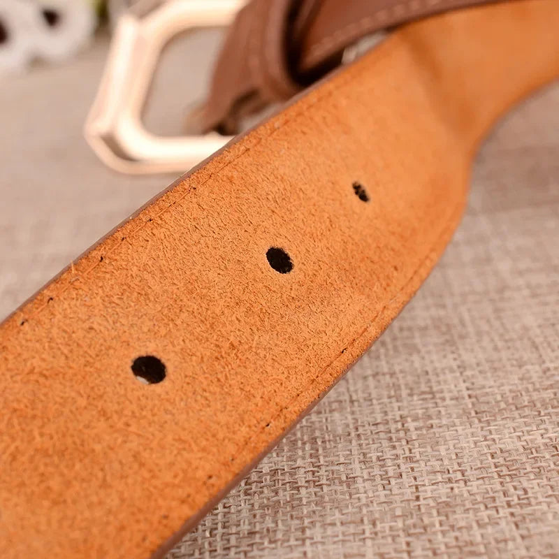 Cinto de Couro Feminino com Fivela Quadrada